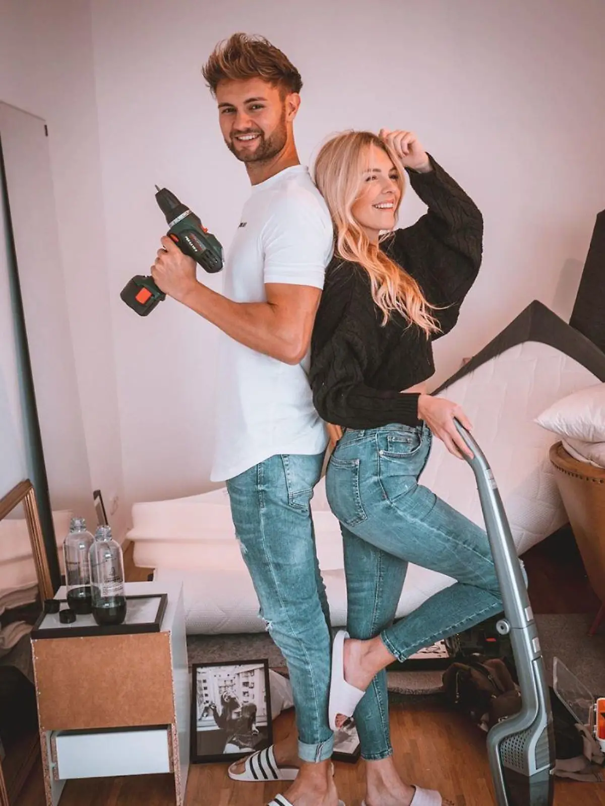 Ex-Bachelorette-Boy Daniel Lott ist mit seiner Freundin Eva zusammengezogen.