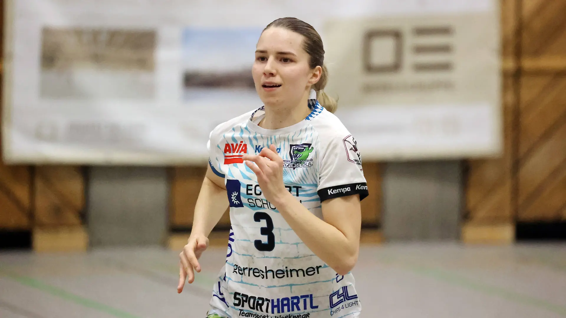 Anika Neuer macht Handballpause für ihr Kind