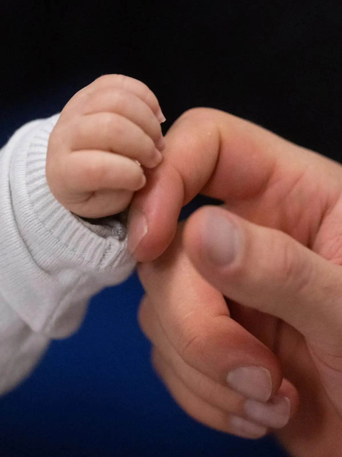 Bild zu: " Geburtshilfe per Telefon! Baby kommt im Auto zur Welt"