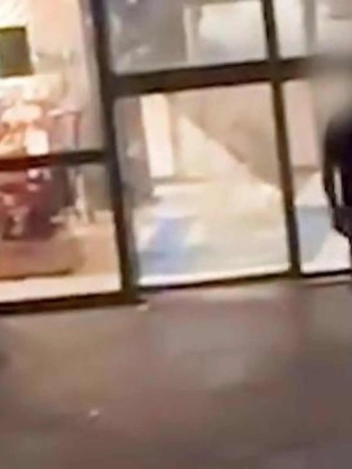 Bild zu: "Exhibitionist terrorisiert ganzen Ort – obwohl er verurteilt worden ist! "