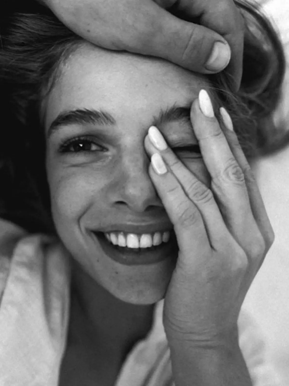 Bild zu: "Lola Weippert ist wieder vergeben – und rechnet mit Ex ab!"