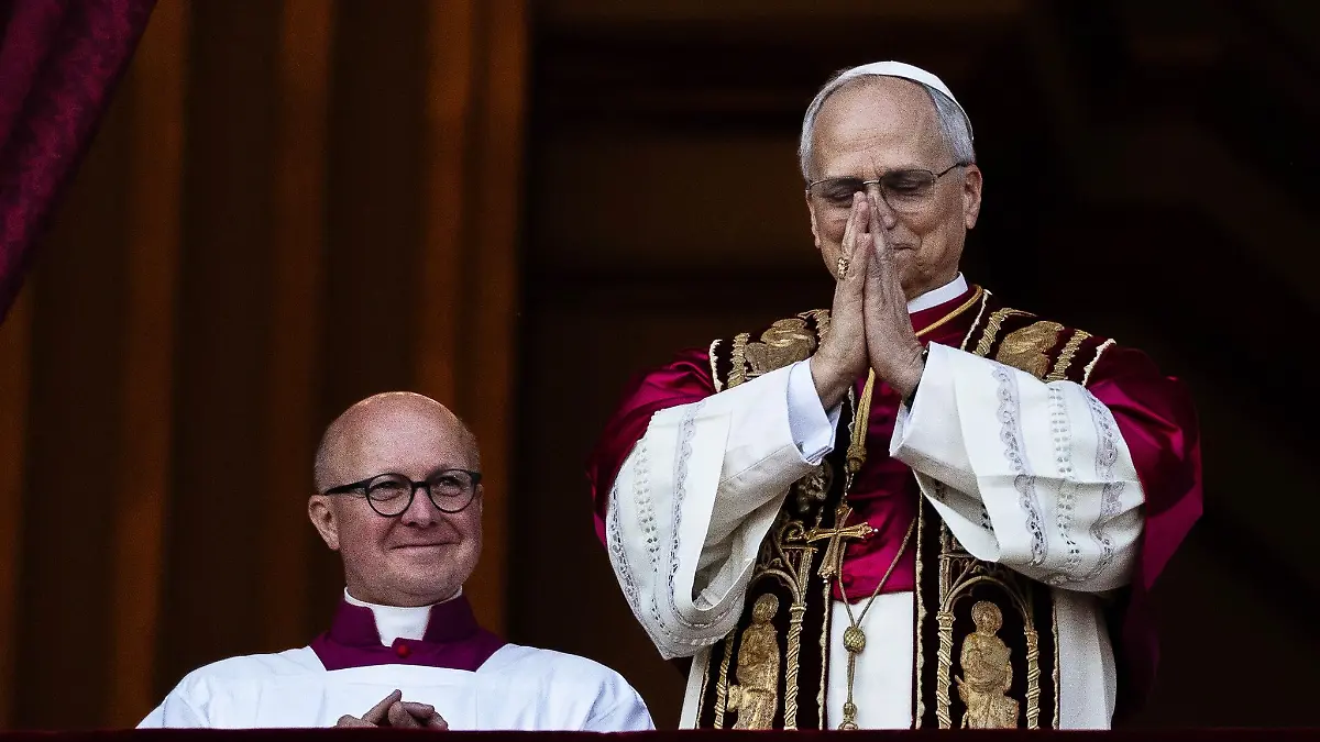Der neue Papst gehört dem Augustinerorden an.