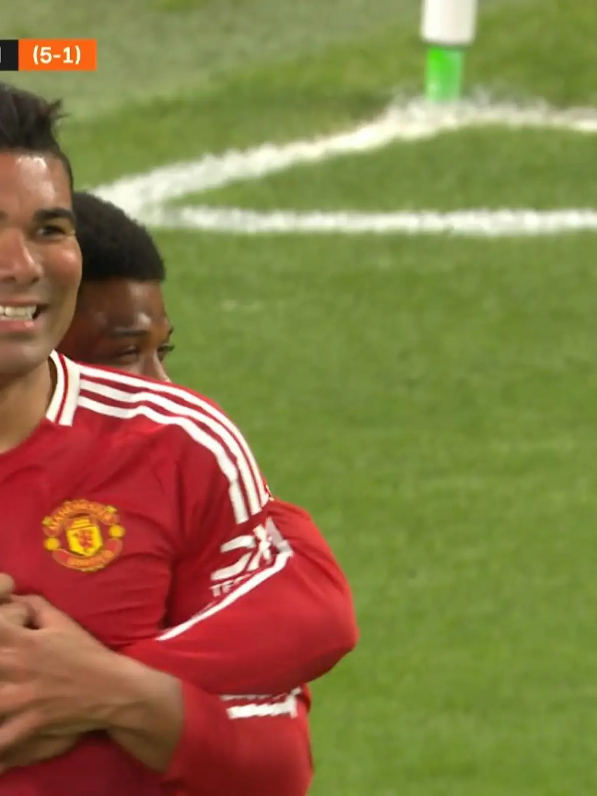 Bild zu: "Casemiro köpft United auf Finalkurs!"