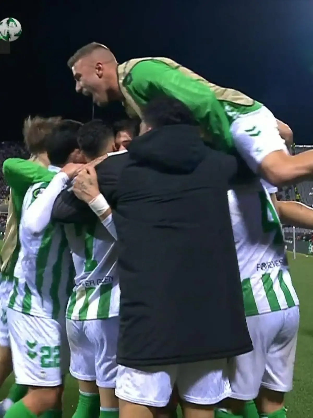 Bild zu: "Abde wahrt Betis Hoffnung"