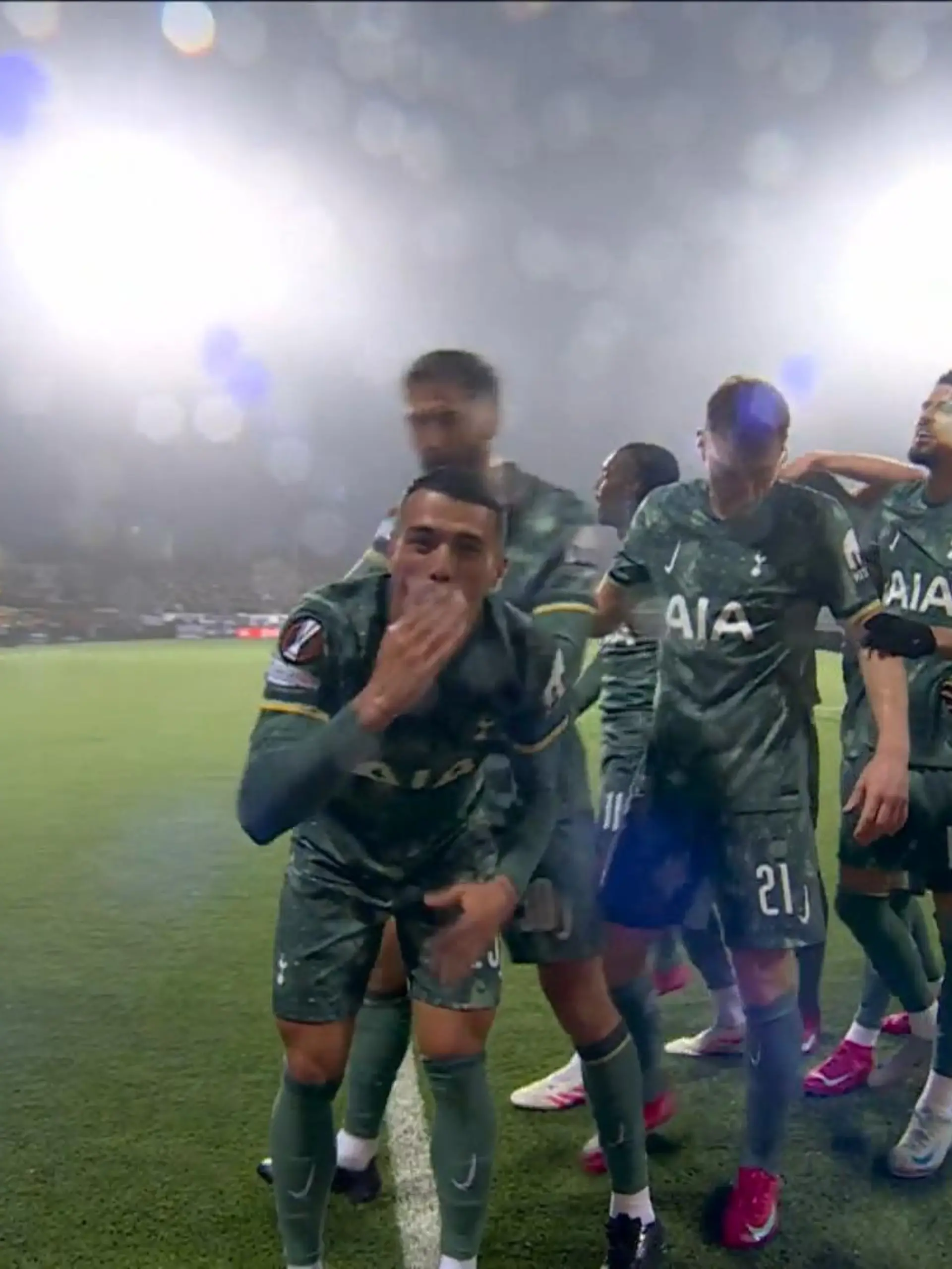 Bild zu: "Spurs eiskalt zum Sieg in Norwegen"