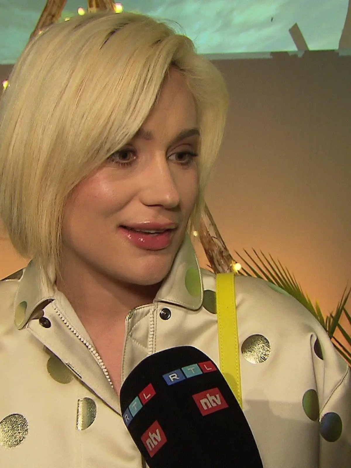 Gloria-Sophie Burkandt spricht im RTL-Interview über ihre Magersucht.