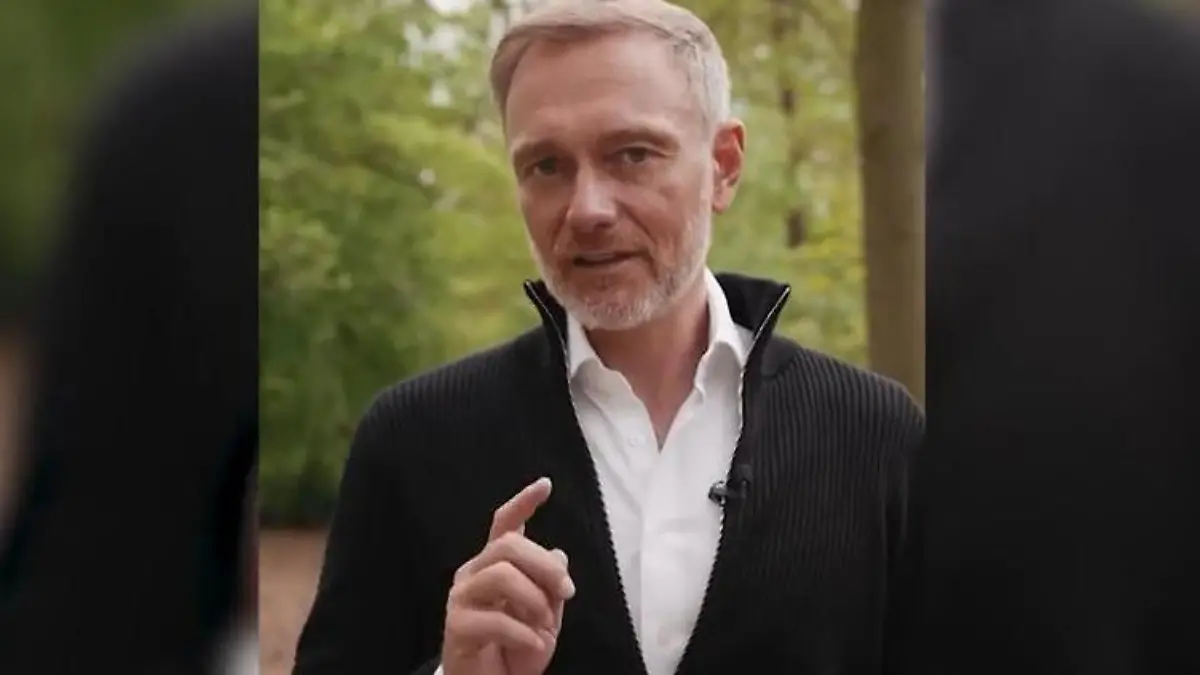 Pampers statt Politik! Lindner meldet sich aus Babypause Familie steht im Vordergrund!