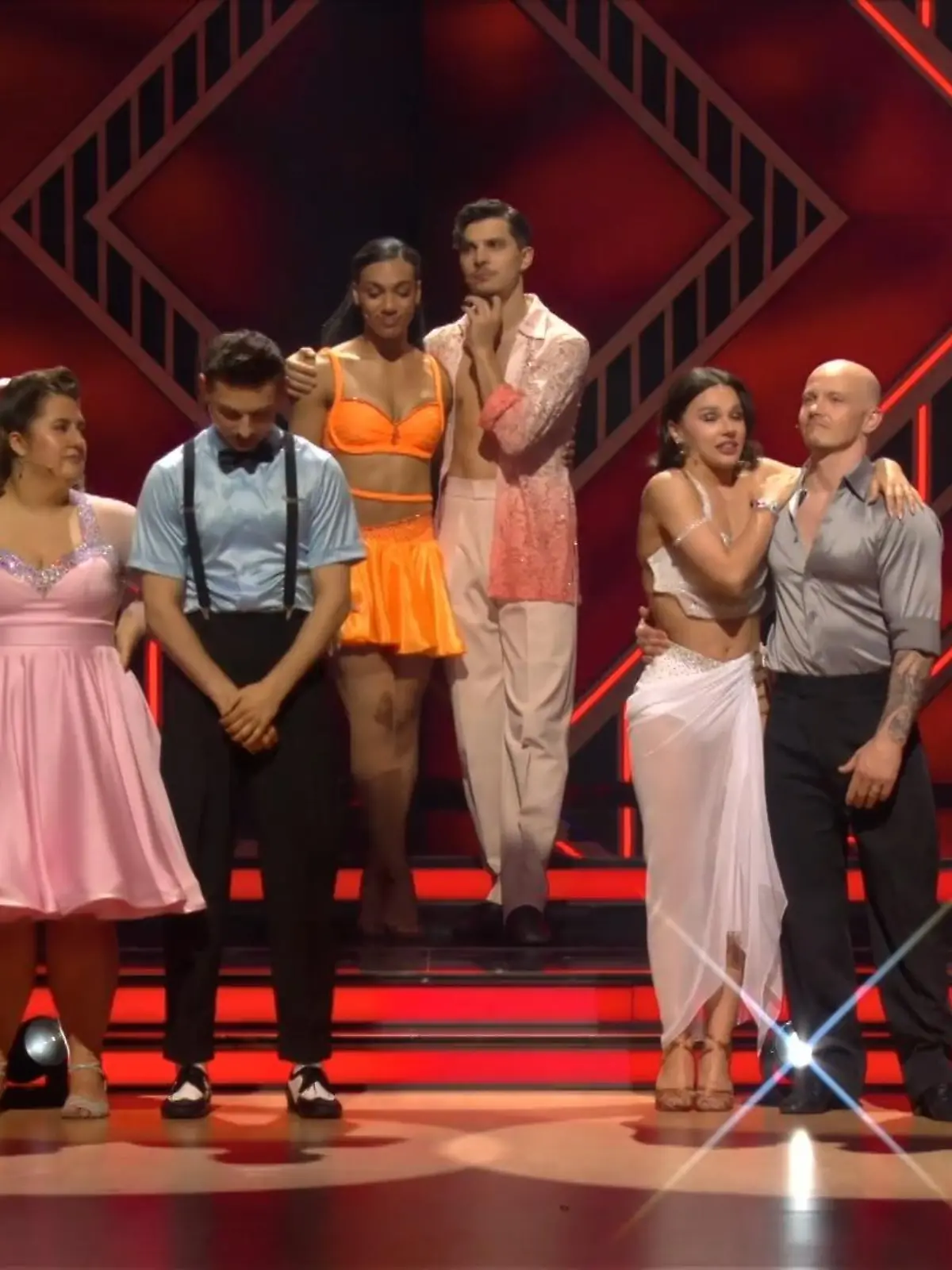 Bild zu: "Diese vier Tanzpaare sind im Halbfinale"
