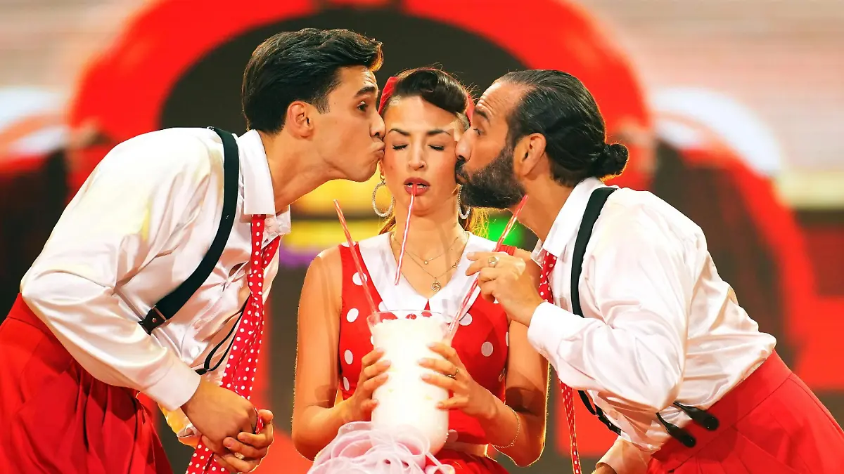 Dieses Mal verteilt Diego Pooth Knutscher an SIE Küsse bei „Let’s Dance”