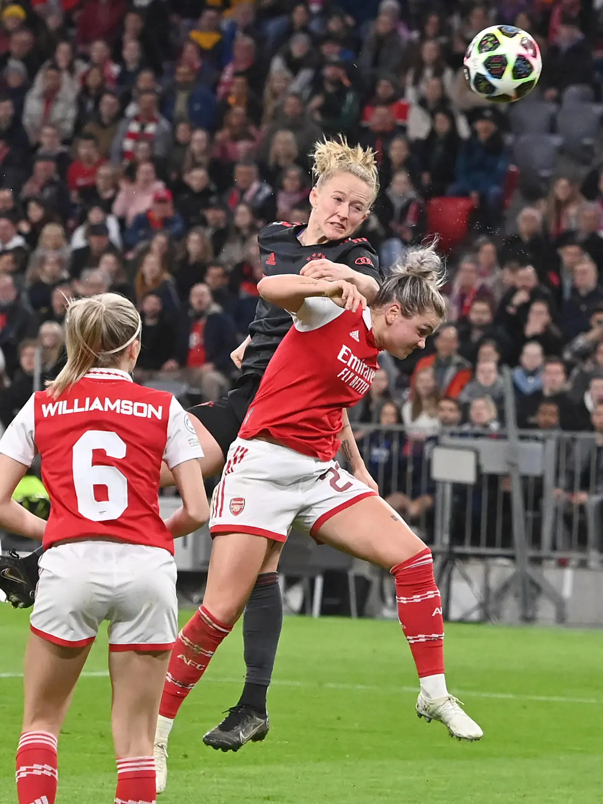 Tor Lea SCHUELLER FCB1,uim 1-0, gegen Laura WIENROITHER Arsenal, Aktion,Zweikampf,Kopfballtor,Strafraumszene- FC Bayern Muenchen - Arsenal WFC Fussball Champions League der Frauen, Viertelfinale am 21.03.2023 Football Arena Munich.ALLIANZ ARENA DFL REGULATIONS PROHIBIT ANY USE OF PHOTOGRAPHS AS IMAGE SEQUENCES AND/OR QUASI-VIDEO. *** Goal Lea SCHUELLER FCB 1,uim 1 0, against Laura WIENROITHER Arsenal , action,duel,header,penalty area scene FC Bayern Muenchen Arsenal WFC Football Womens Champions League, quarterfinals on 21 03 2023 Football Arena Munich ALLIANZ ARENA DFL REGULATIONS PROHIBIT ANY USE OF PHOTOGRAPHS AS IMAGE SEQUENCES AND OR QUASI VIDEO