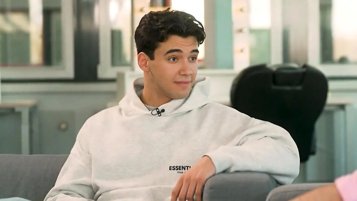 Bei der Anfrage für „Let’s Dance” musste er überlegen Diego Pooth bei „Ein Promi ein Joker”