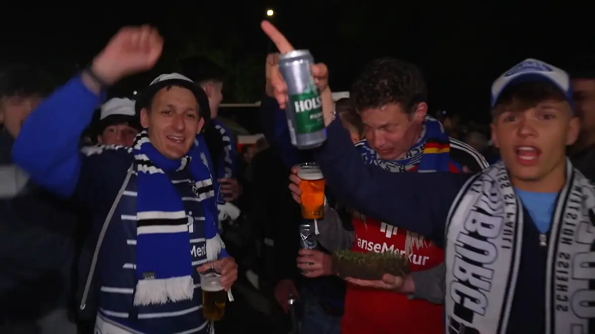 Es ging bis 6 Uhr! Wilde Aufstiegsparty beim Hamburger SV Rückkehr in die Bundesliga