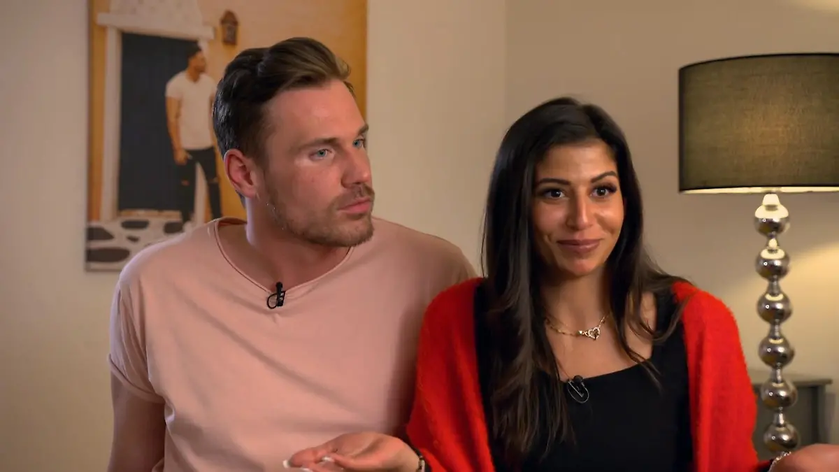 Eva Benetatou & ihr Chris ziehen ins Sommerhaus ein Das riecht nach Ärger