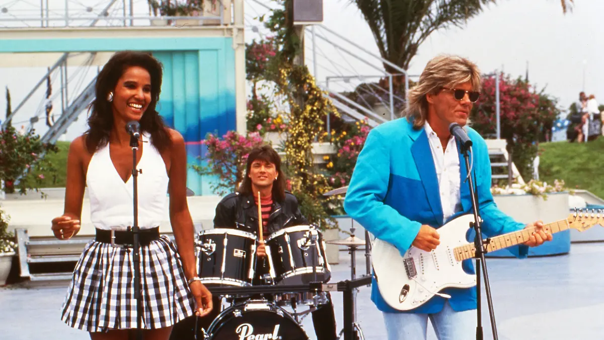 Nadja Abd el Farrag und Dieter Bohlen im Juni 1992 bei einem Auftritt im ZDF Fernsehgarten