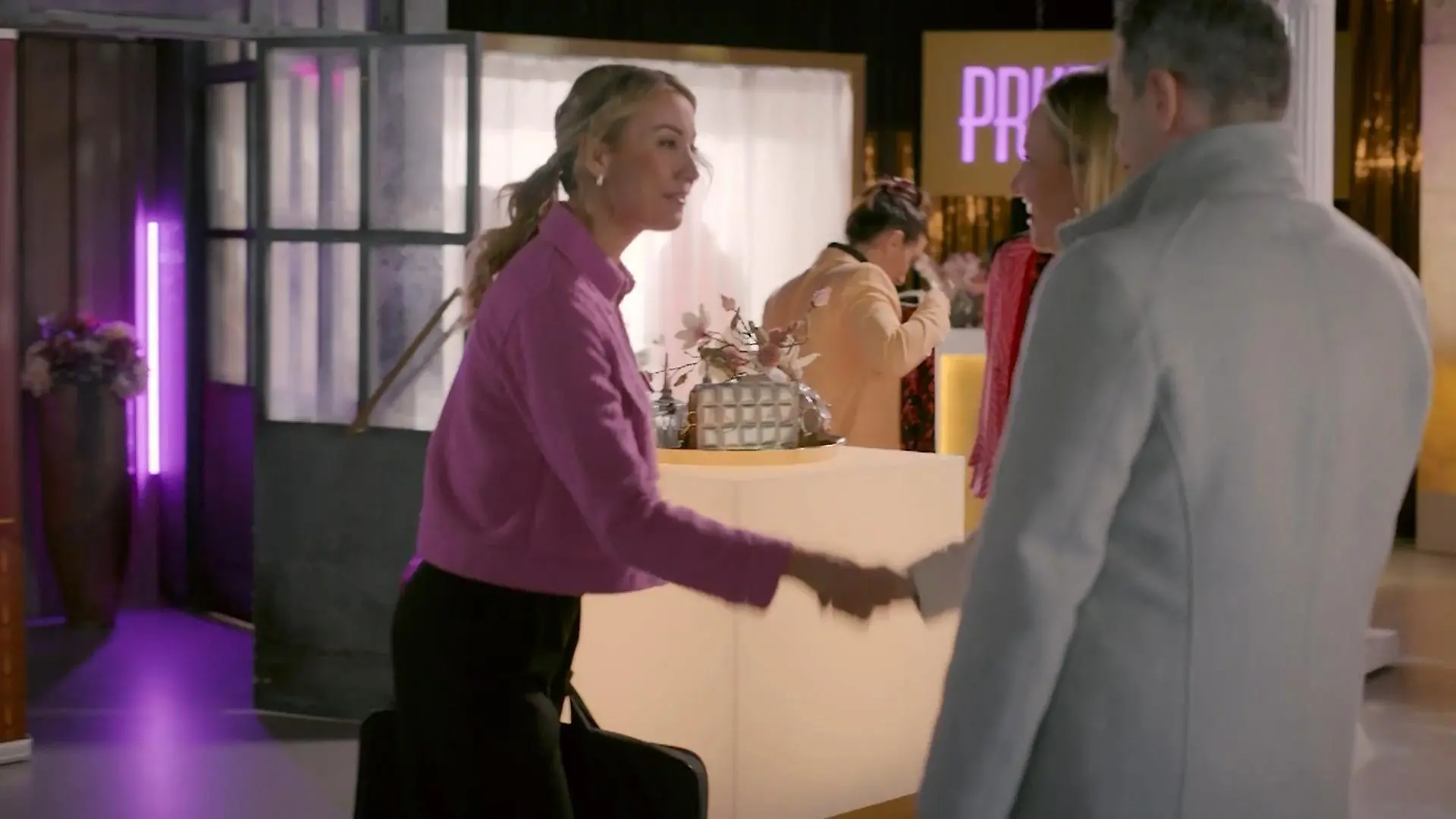 Hier die erste Szene von Anna-Carina Woitschack sehen AWZ-Spoiler!