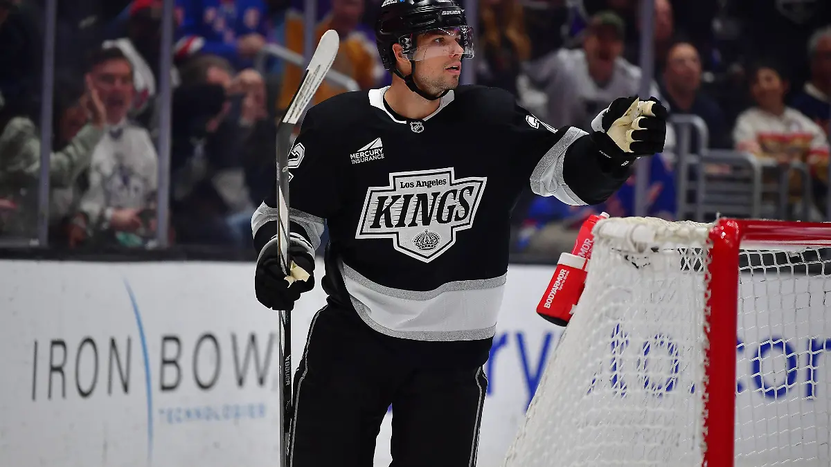 Kevin Fiala im Dress der Los Angeles Kings