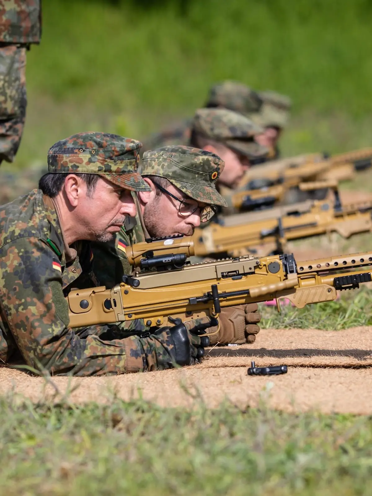 Bild zu: "Zur Bundeswehr? „Eher würde ich fliehen oder mich unterwerfen“ "