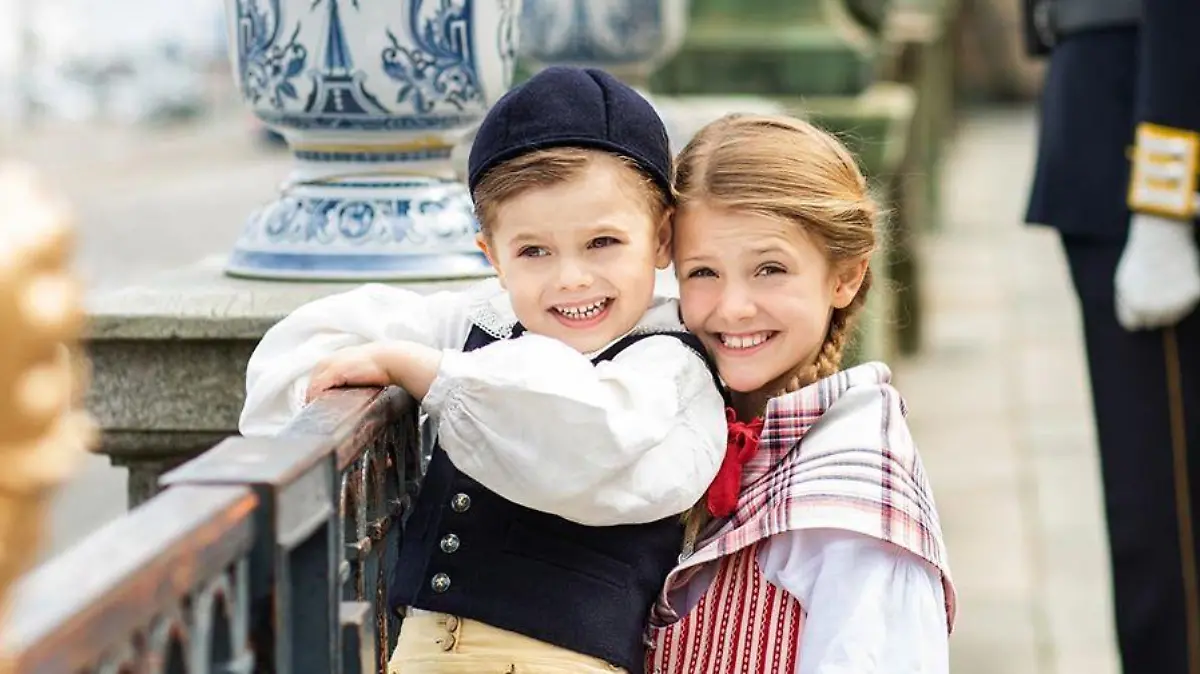 Prinz Oscar und Prinzessin Estelle von Schweden