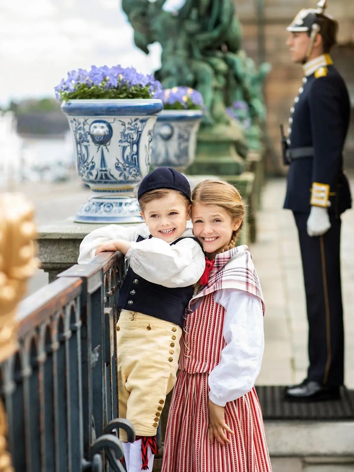 Prinz Oscar und Prinzessin Estelle von Schweden