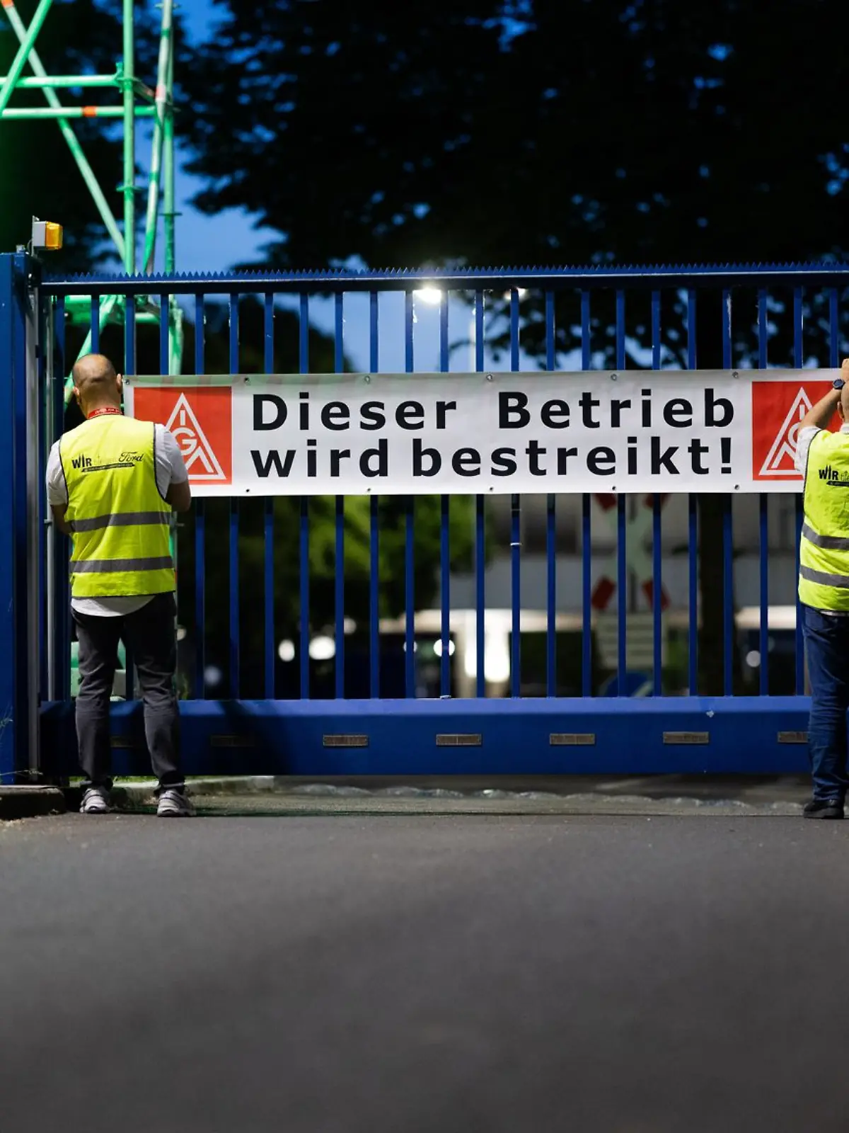 Bild zu: "Streik bei Ford in Köln"