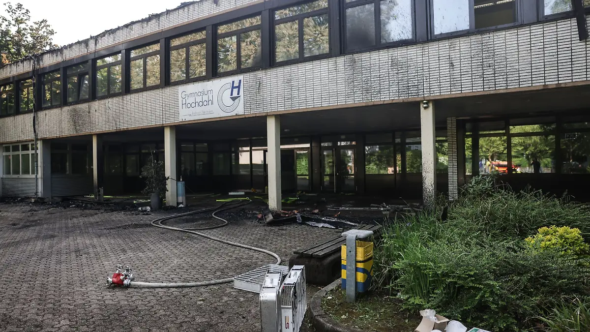 Stumme Zeugen der Verwüstung: Die zwei Schulen sind für Schülerinnen und Schüler nicht mehr nutzbar.
