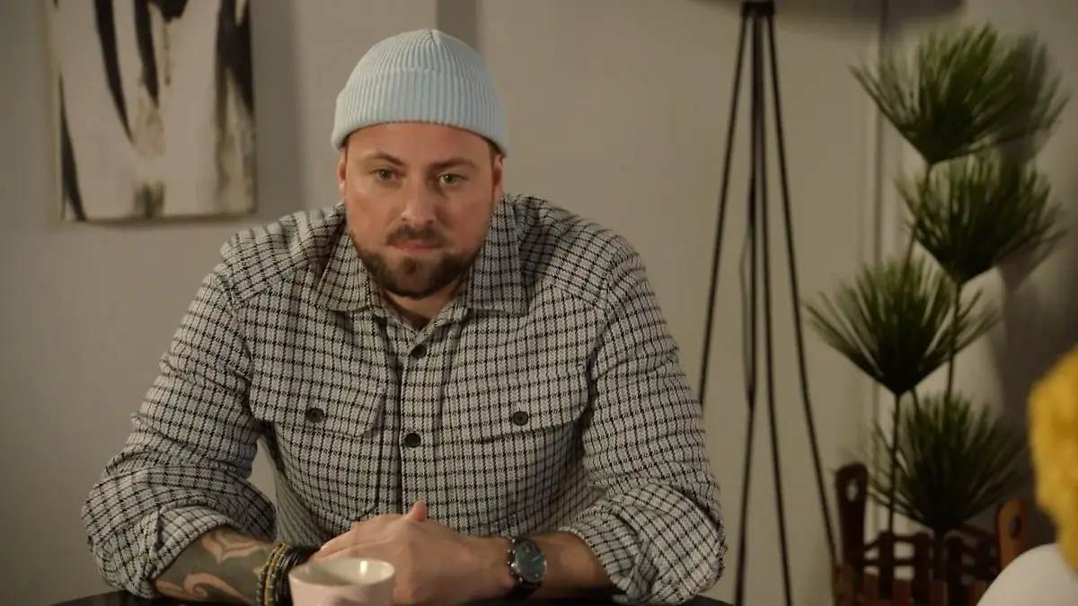 John weiß nicht, wie es mit Clara weitergehen soll GZSZ-Folge 8277 vom 22. Mai 2025 im TV