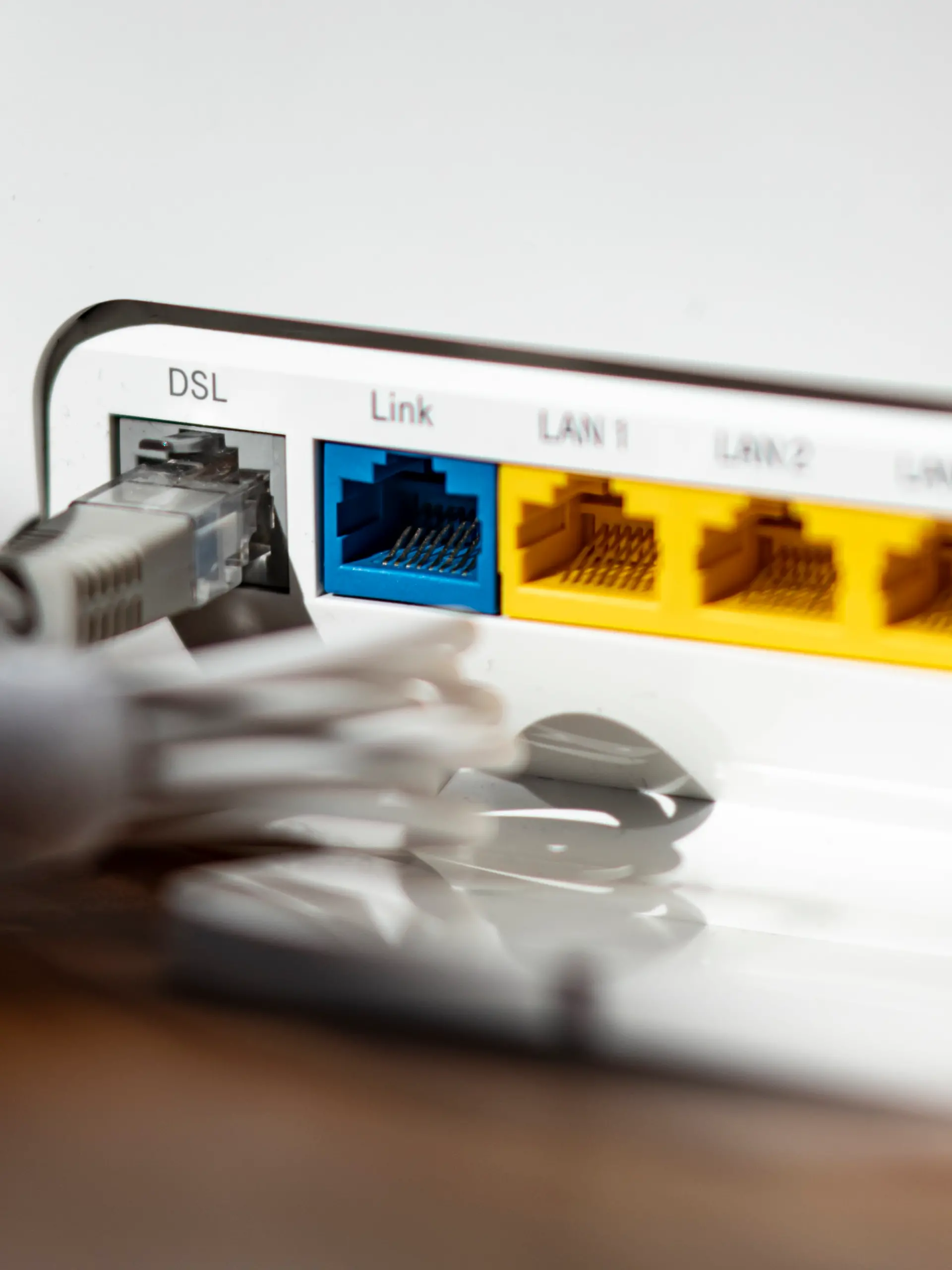 Bild zu: "DSL wird abgeschaltet – worauf ihr jetzt achten müsst"