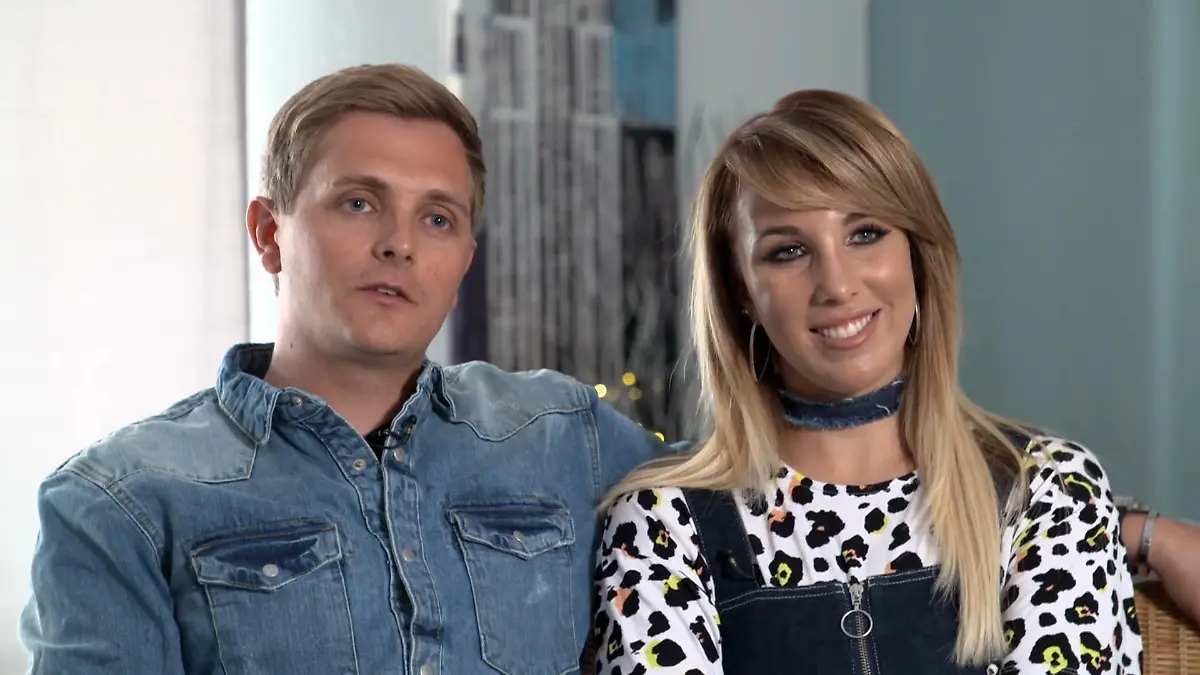 Annemarie Eilfeld und Tim stellen sich der Beziehungsprobe Sängerin zieht ins „Sommerhaus der Stars“