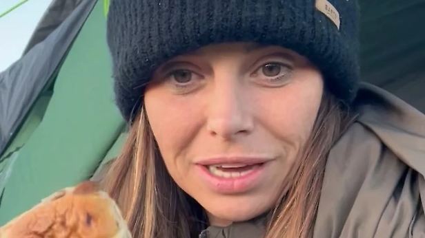 Ex-Playboy-Star obdachlos! Louise Glover lebt im Zelt