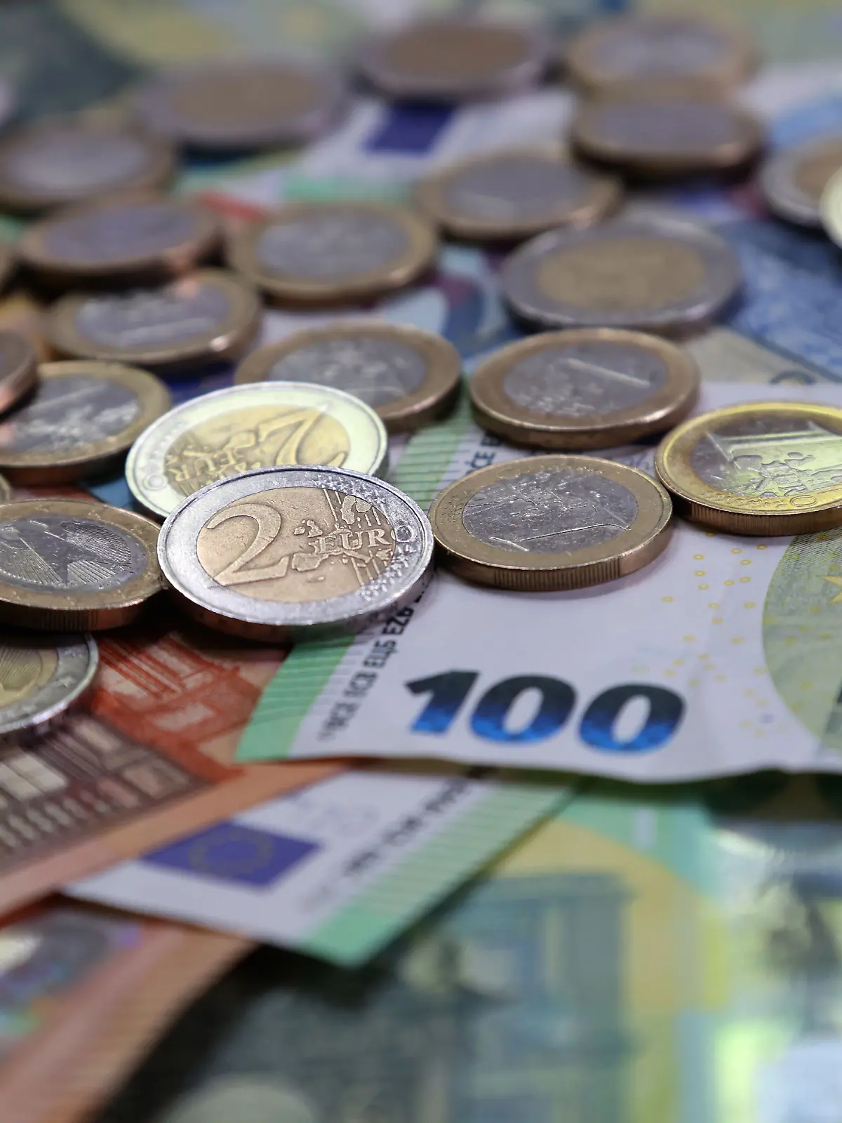 Die Steuergelder sprudeln nicht wie erhofft. Der neue Finanzminister meint: Das habe er erwartet. Trotzdem steht er vor einer Mammutaufgabe.