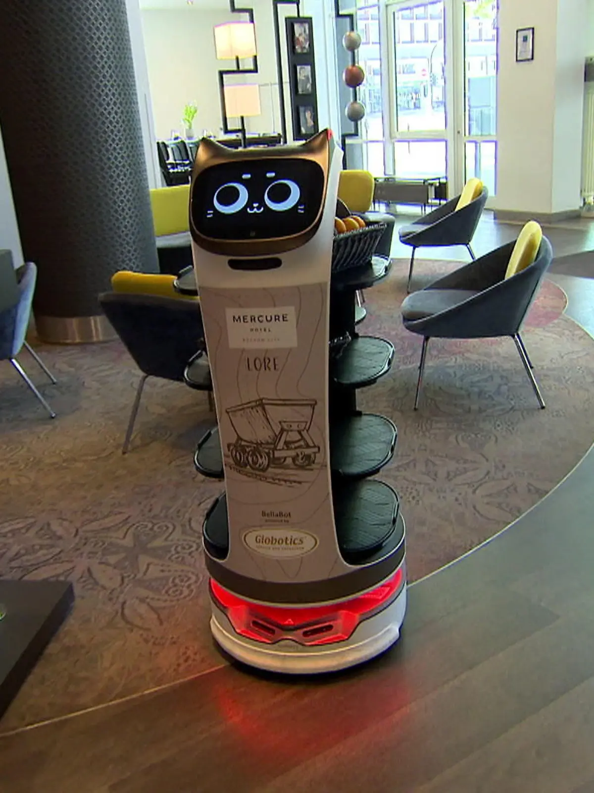 Bild zu: "Roboter als Hotelpersonal"