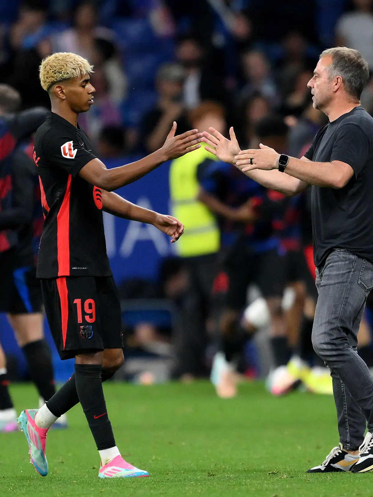 Bild zu: "Barcelona feiert Erfolgscoach: „Vielen Dank Hansi Flick!”  "