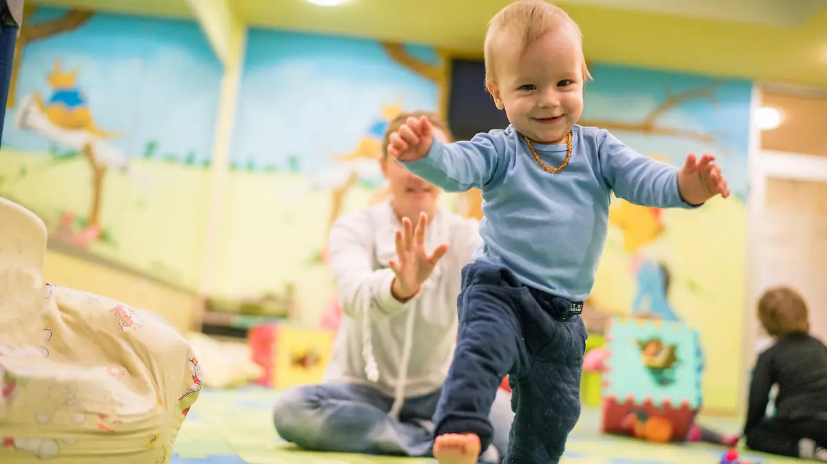 Kind beim PERKiP-Kurs