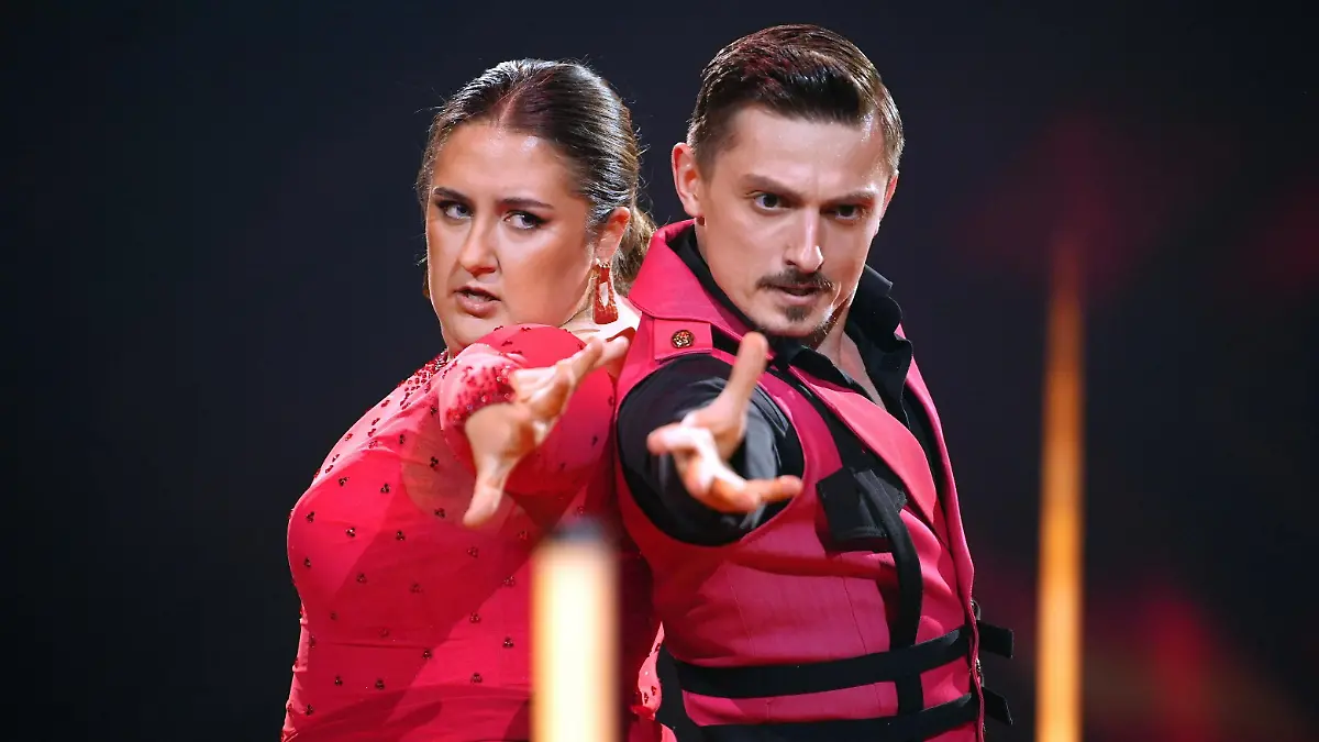 selfiesandra wird zu sexysandra! „Let's Dance“-Halbfinale