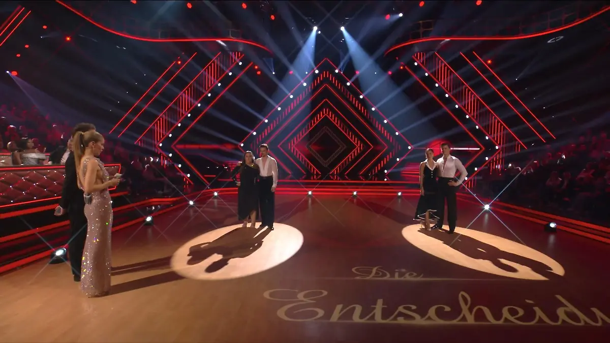 Das erste reine Männer-Finale bei „Let’s Dance“ ist perfekt selfiesandra scheidet im Halbfinale aus