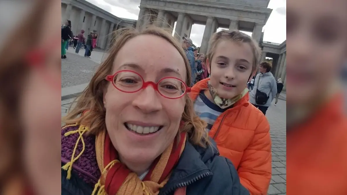 Jasmin H. mit ihrem Sohn Tim.