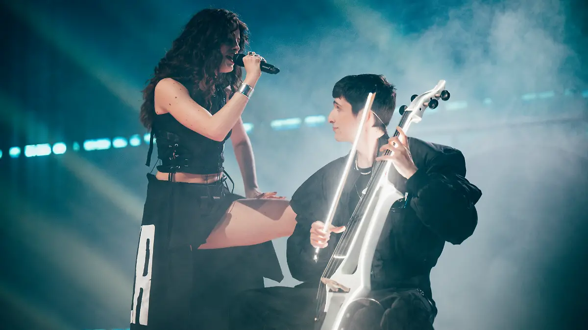 Abor & Tynna performing Baller for Germany at the Second Semi-Final in St. Jakobshalle