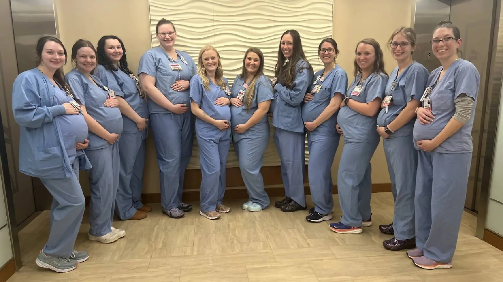 Im HSHS St. Vincent Hospital sind 14 Krankenschwestern gleichzeitig schwanger.