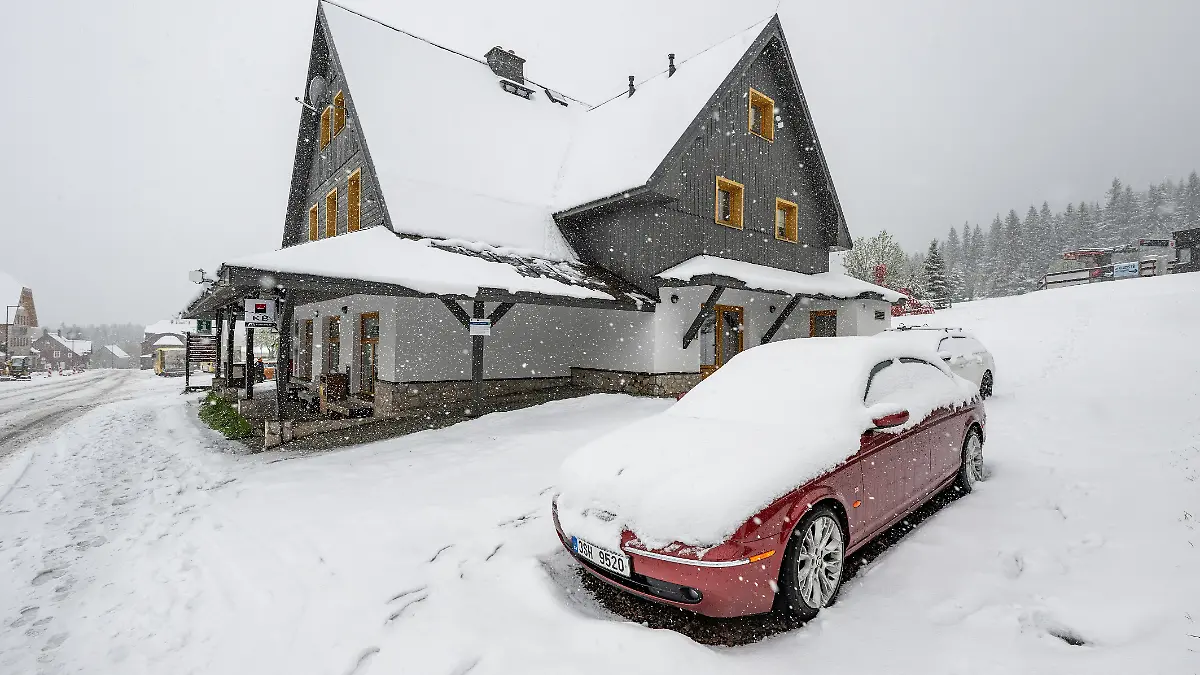 Schneefall im Riesengebirge