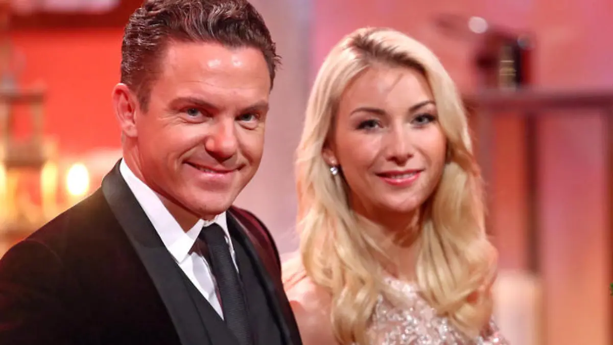 Stefan Mross macht seiner Anna-Carina Woitschack einen Heiratsantrag