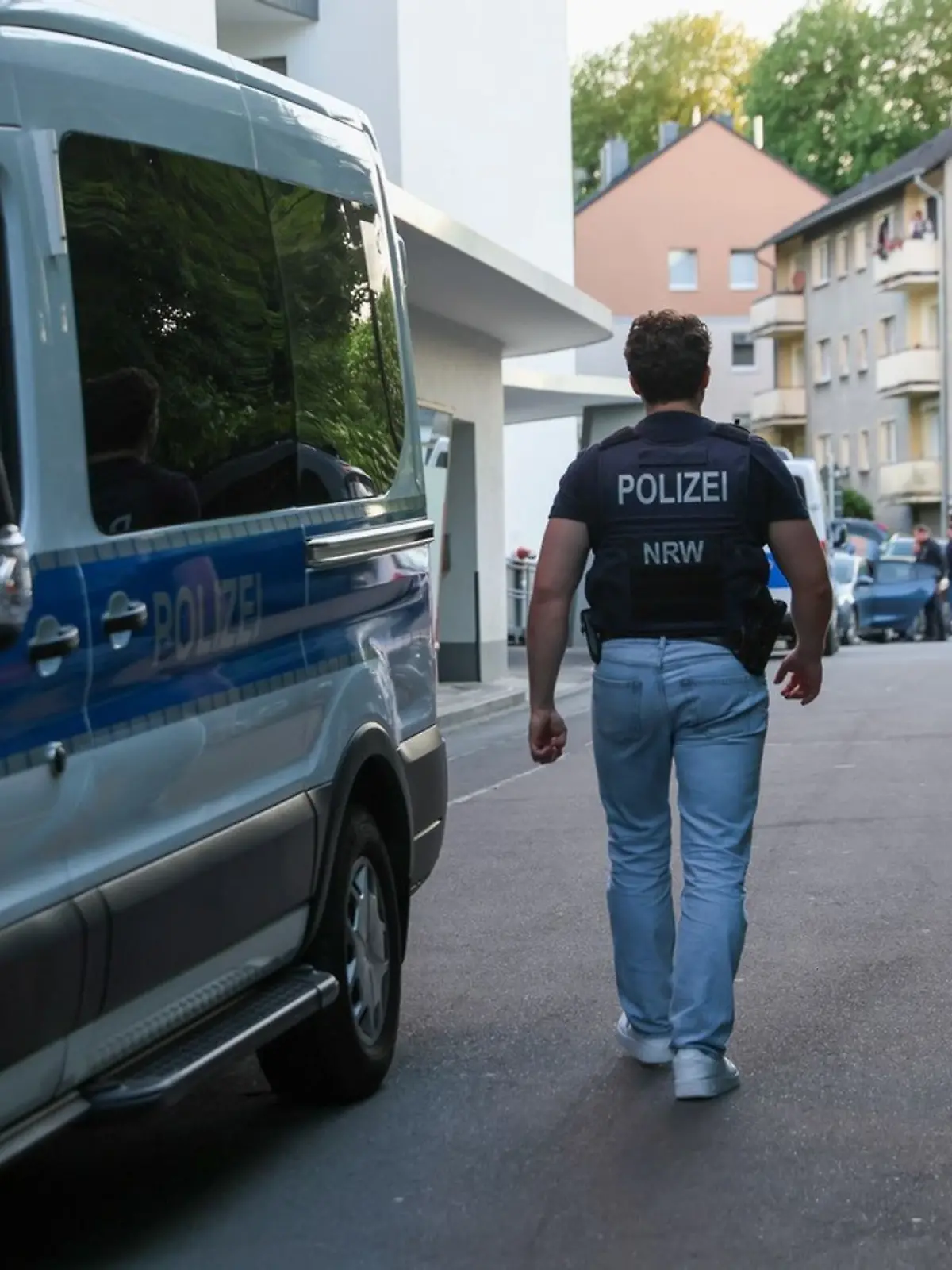 Bild zu: "SEK-Einsatz im Raum Düsseldorf! Polizei sucht mit Hochdruck nach Mahmoud M."