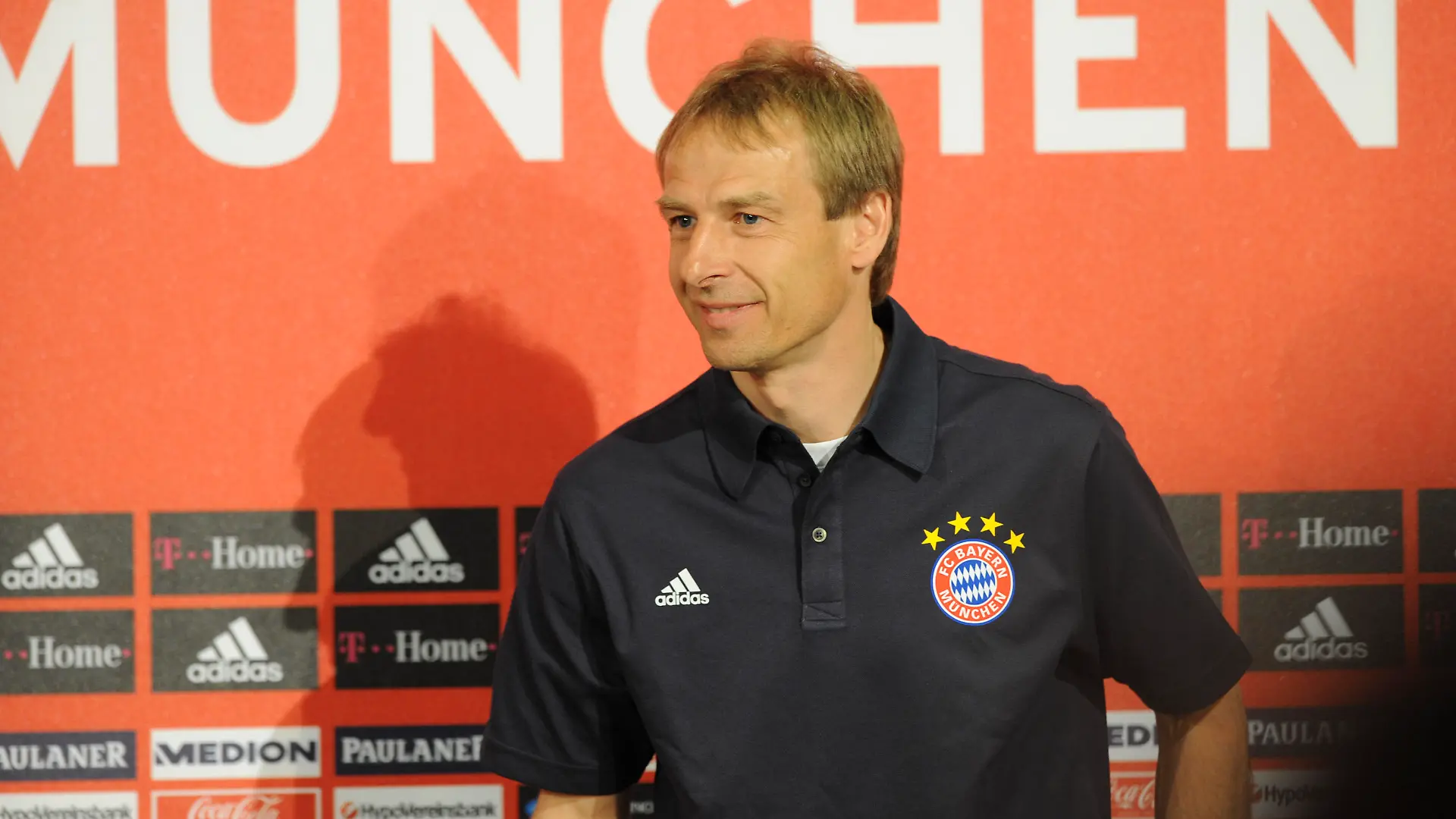 FC Bayern Muenchen gegen Schalke04, Allianz Arena, Muenchen. Ergebniss 0 - 1, - 25.04.2009 - Im Bild: Juergen Klinsmann Foto: Martin Hangen