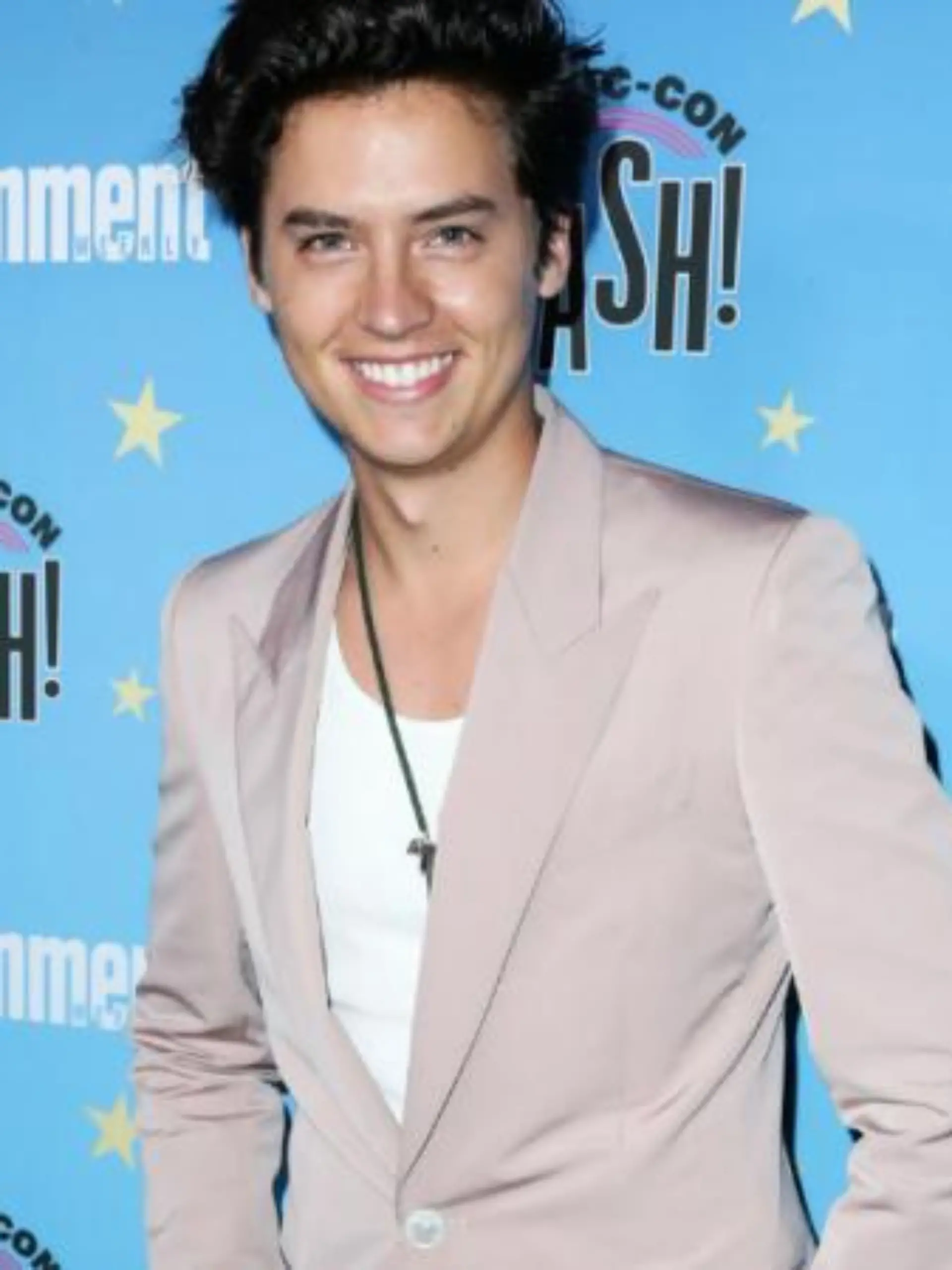 Cole Sprouse: Festgenommen bei 'friedlichem' Black Lives Matter-Protest