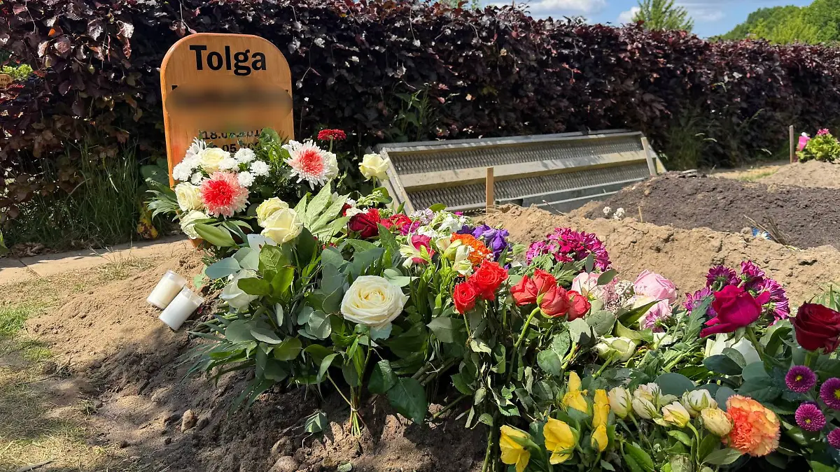 Tolga wird in Hamburg beerdigt, weil der Großteil der Familie in der Hansestadt lebt.