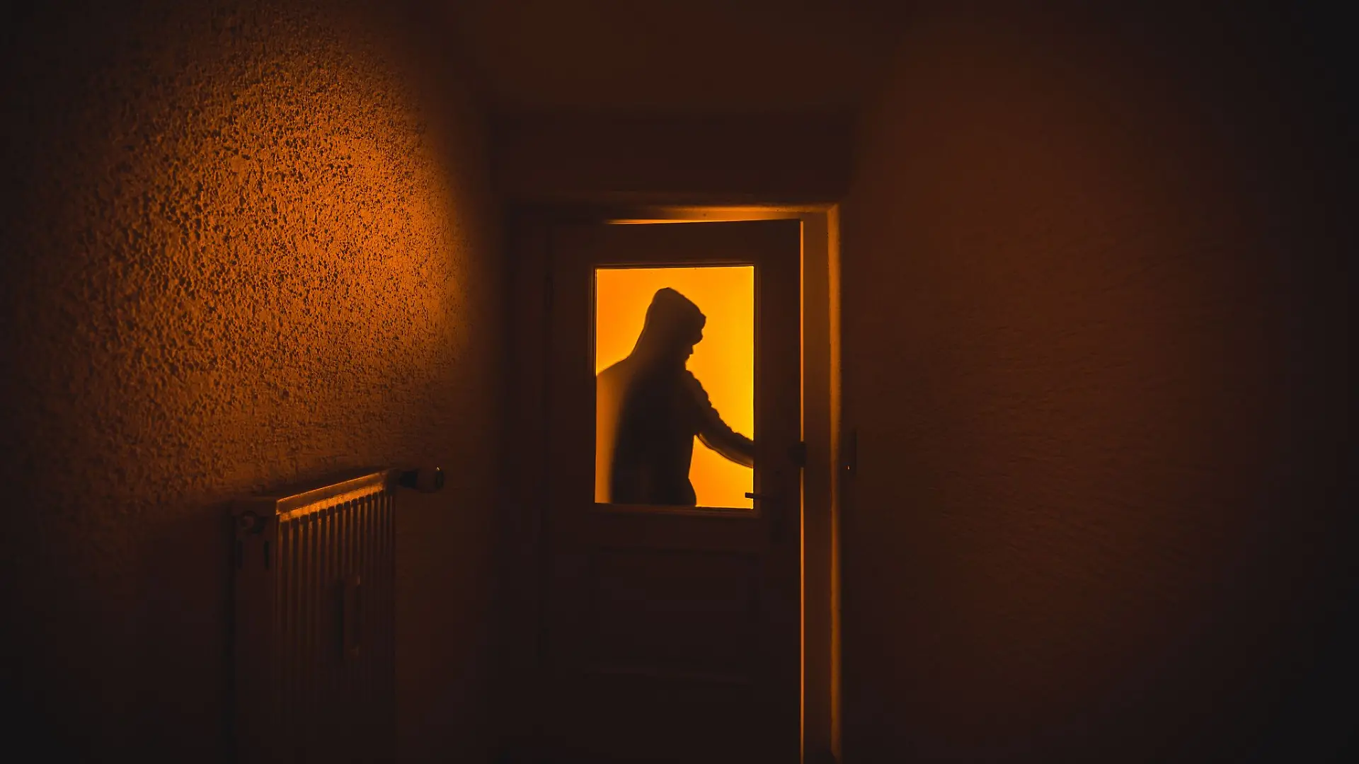 Über eine Kellertür verschaffte sich der Mann Zugang zum Einfamilienhaus. (Symbolbild)