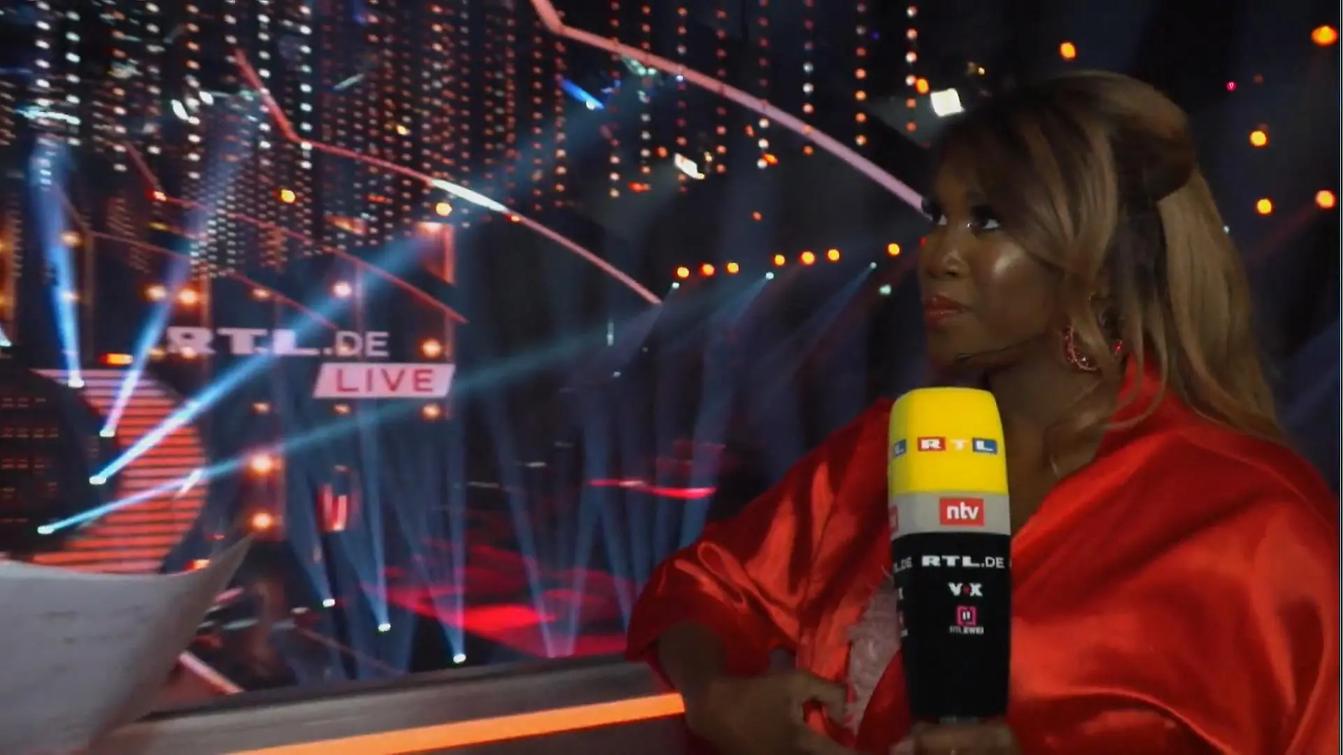 Motsi Mabuse über die Profitänzer Unterschied zwischen England und Deutschland?