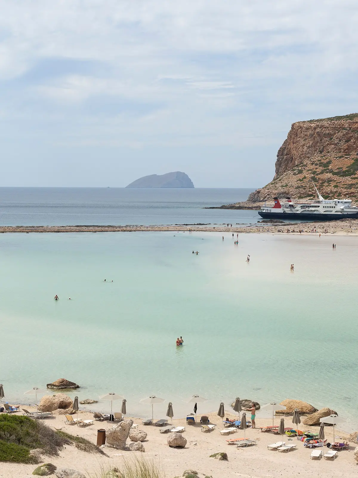 Bild zu: "Heftiges Erdbeben erschüttert beliebte griechische Urlaubsinsel"