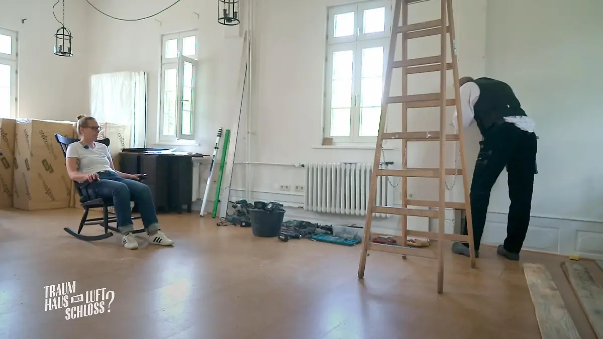 Axel und Nicole ziehen eine Wand Schloss Nidda