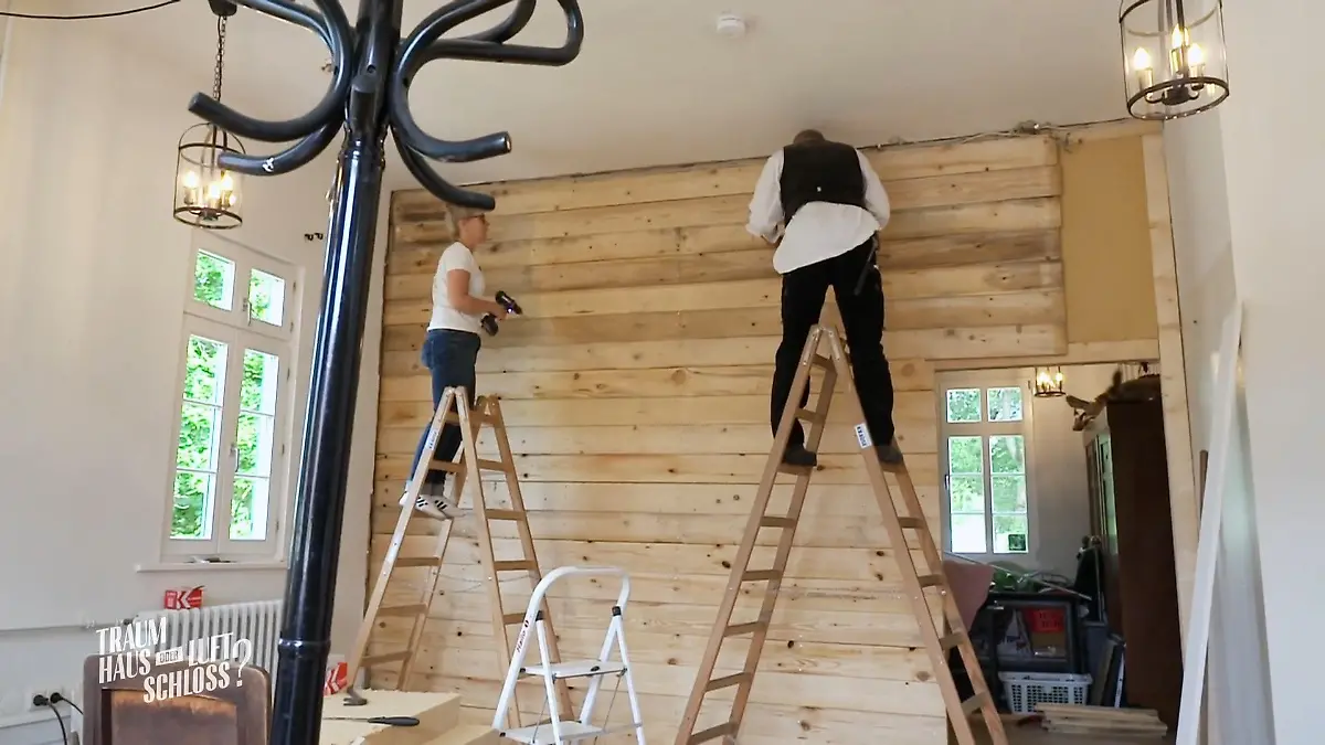 Bei Nicole und Axel steht endlich die Wand Schloss Nidda