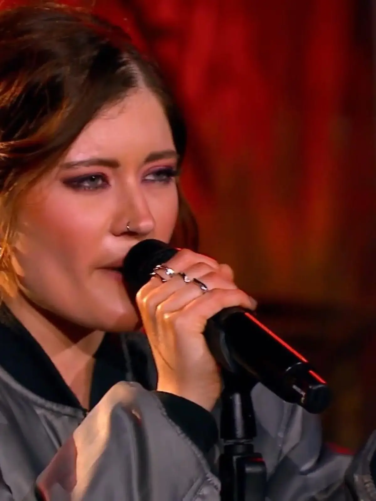 Bild zu: "Madeline Juno macht's mal rockig"
